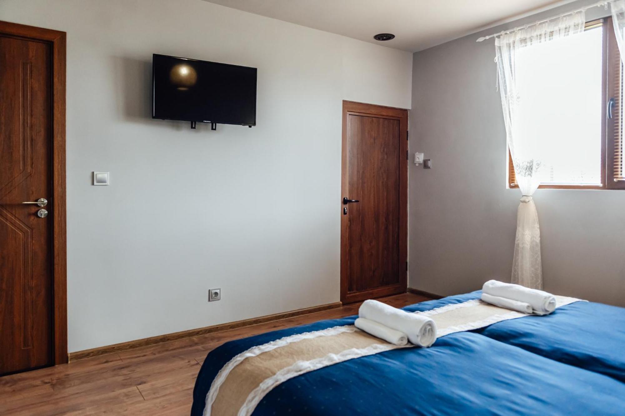 Къщи За Гости Брик Sapareva Bania Exterior foto